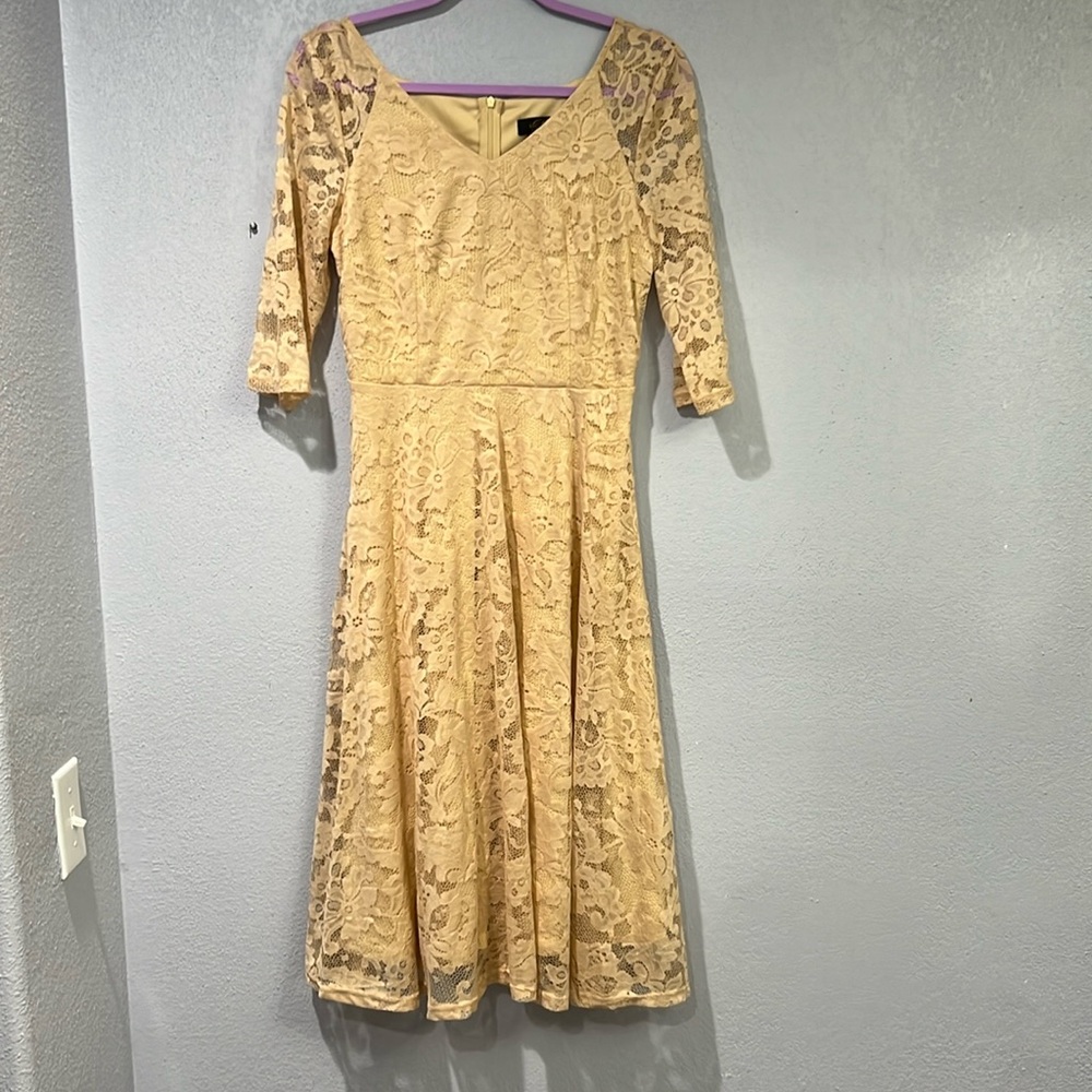 Dressy Star Party Lace Dress size M, Champagne color, size M
